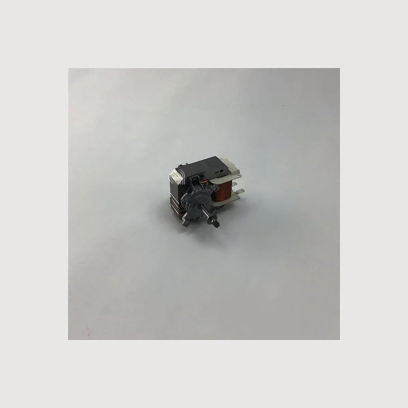 Silnik wentylatora piekarnika Electrolux z kodami 3370673018 i 8996619265052