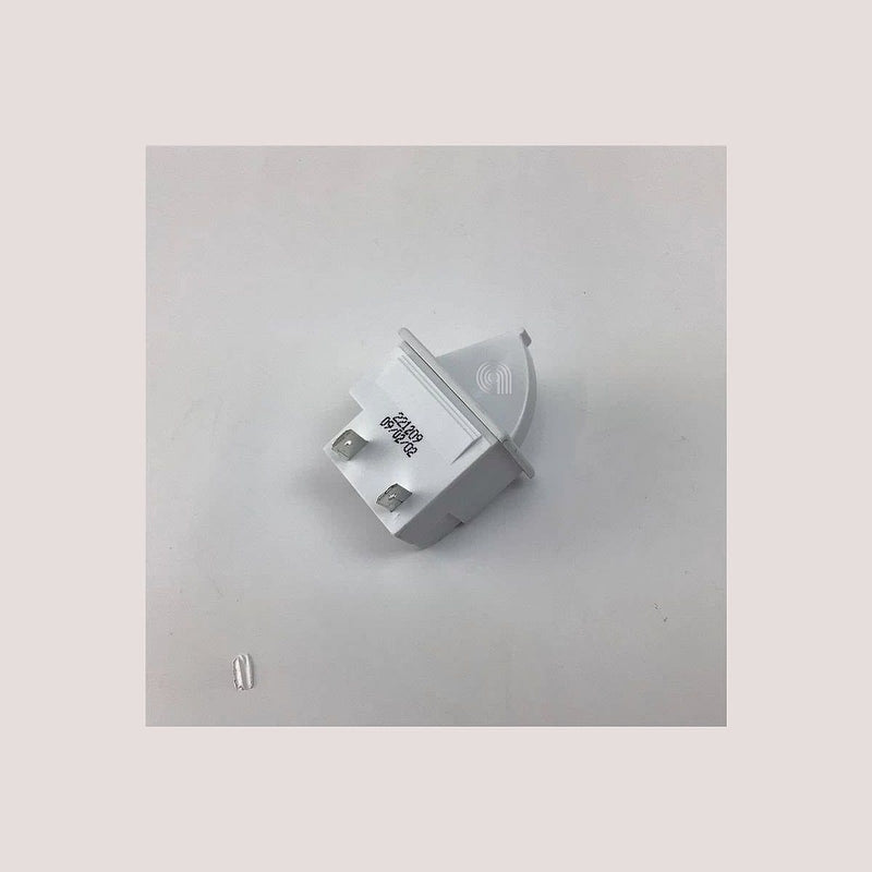 Włącznik drzwi Hisense HK1114246 do lodówki